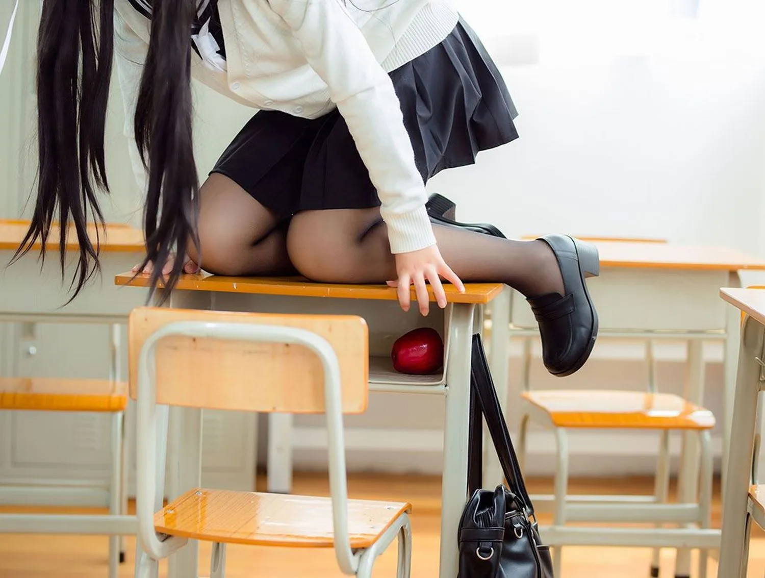 图片[2]-No.005-2 贩卖写真 7套 [266P 1V]– 爱宕 犬 校园浪漫曲 [22P]-coswz-cos王者