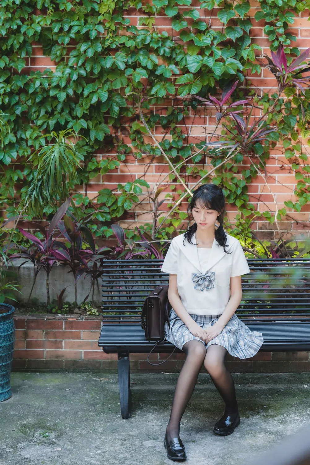 No.004-2 凤凰新村成片 [57P]– 02 [25P]-图妖社