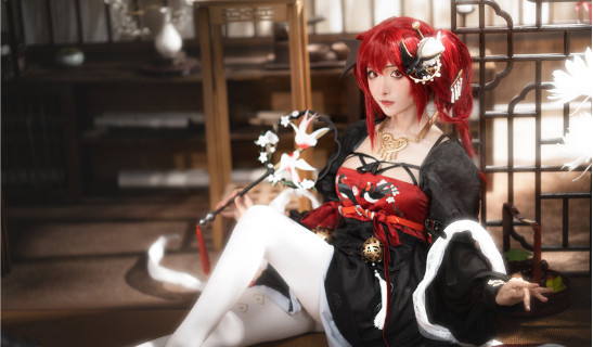 二次元coser紫氯氯，18套图集带你进入奇幻二次元世界