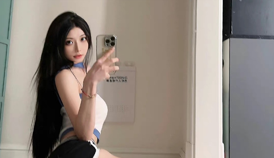 陈妮妮UNI,抖音魅力红遍天,某圈才艺更妙不可言 陈妮妮UNI,抖音魅力红遍天,某圈才艺更妙不可言