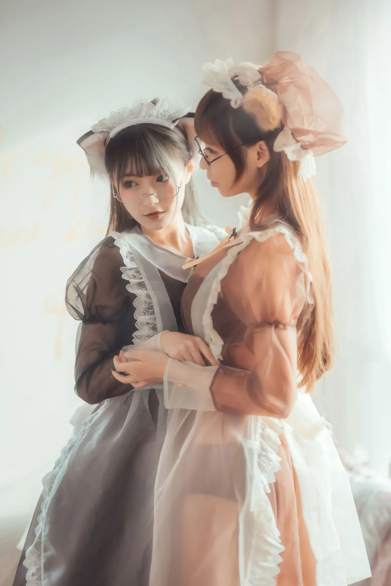 No.004-爱老师+奶文+鬼舞铁板烧透明女仆 [33P]-图妖社