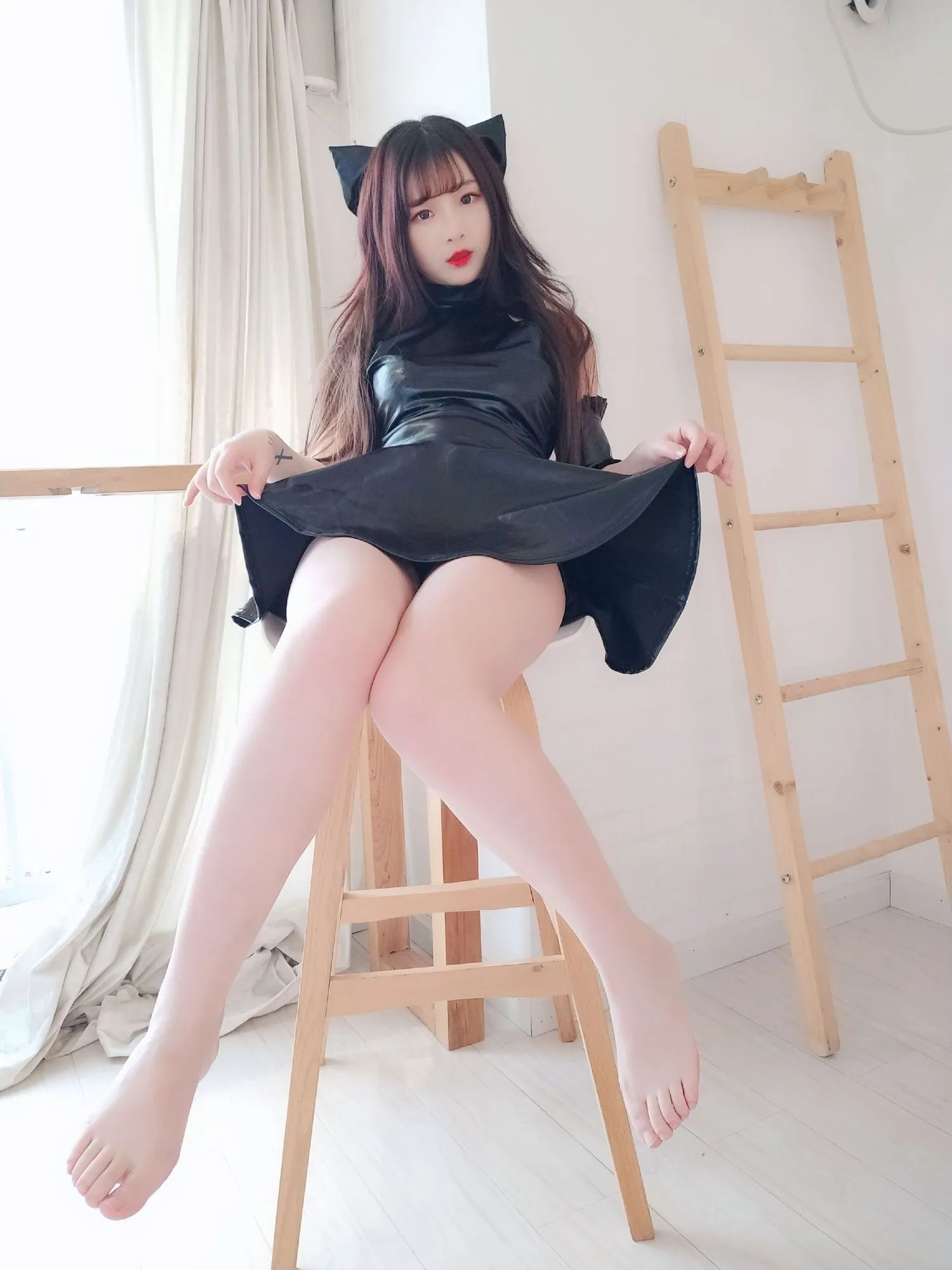 图片[3]-No.034-黑亮连衣裙 裸足 [35P 4V]-coswz-cos王者