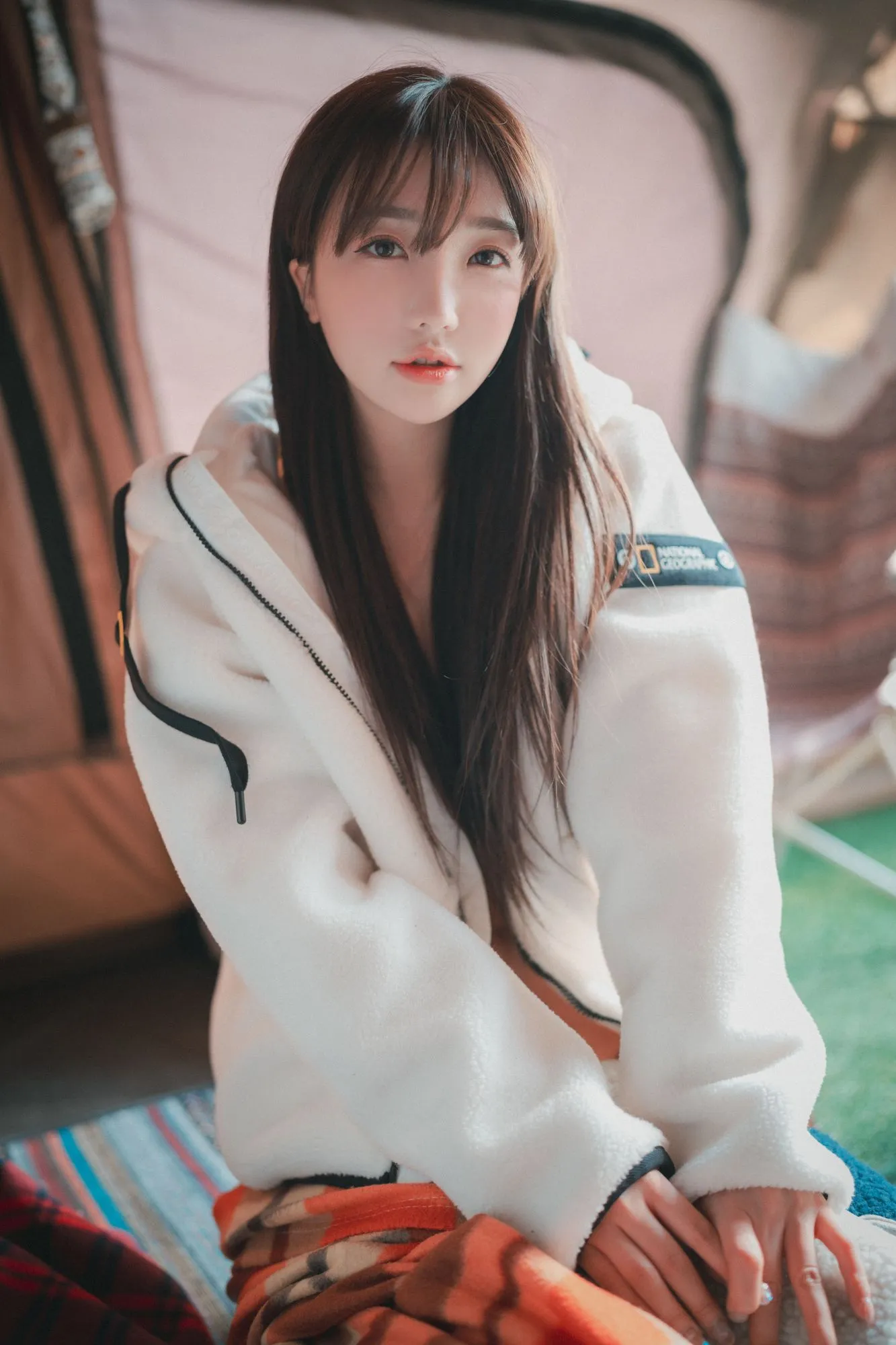 图片[5]-No.044-Romantic Winter Glamping – A_version [54P]-coswz-cos王者