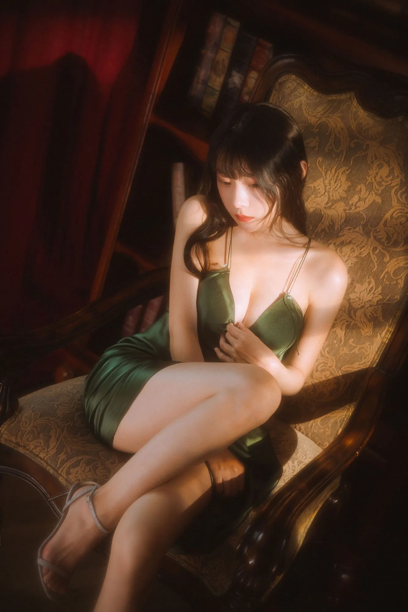 图片[2]-No.046-杨枝甘露 绿色连衣裙 [45P 1V]-coswz-cos王者