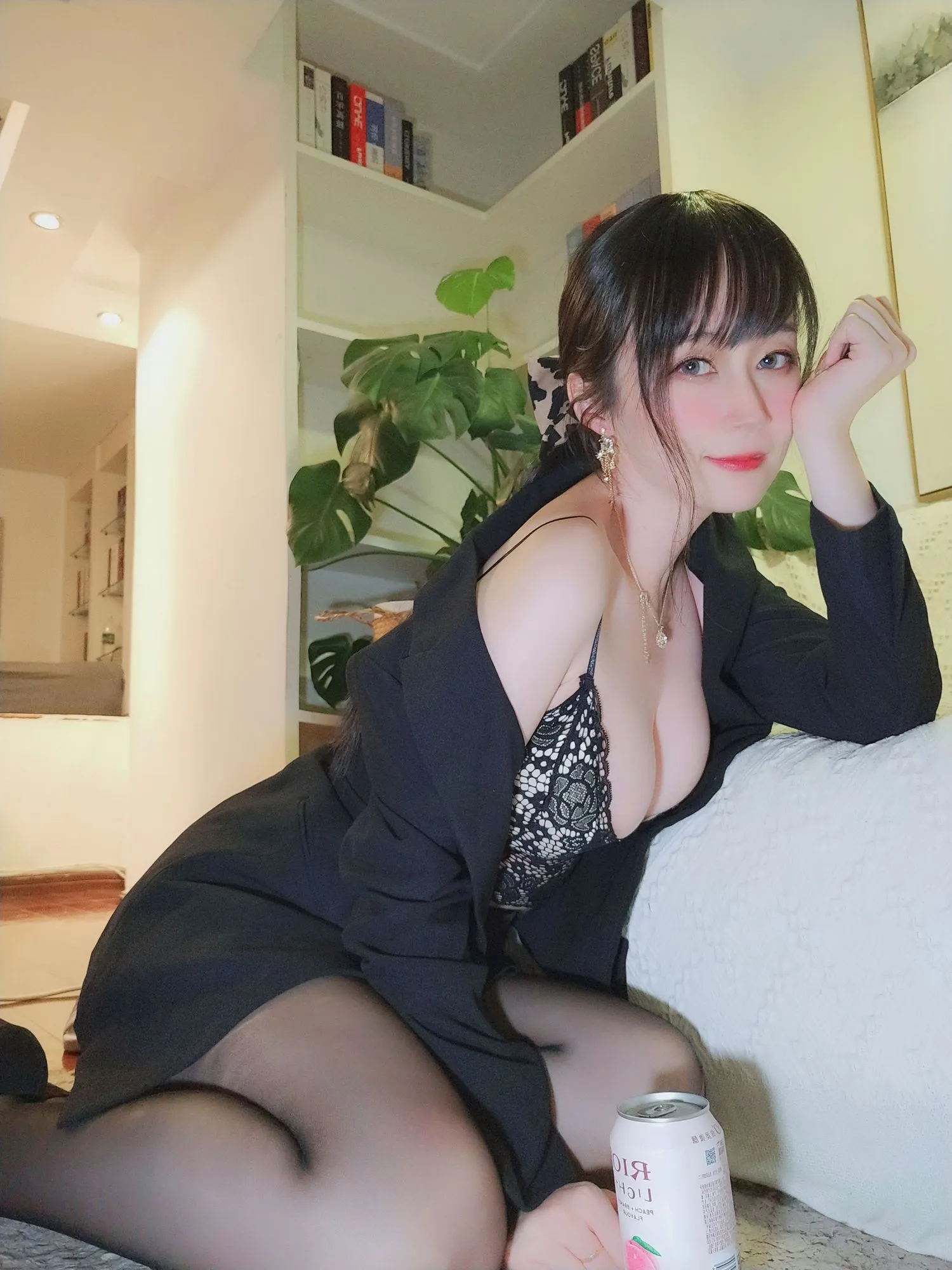 图片[4]-No.052-西服自摄 [70P 2V]-coswz-cos王者