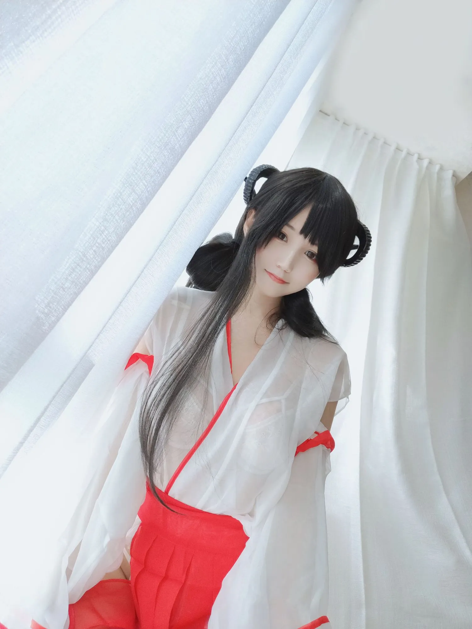 No.008-有点不对劲的巫女 [34P]-图妖社