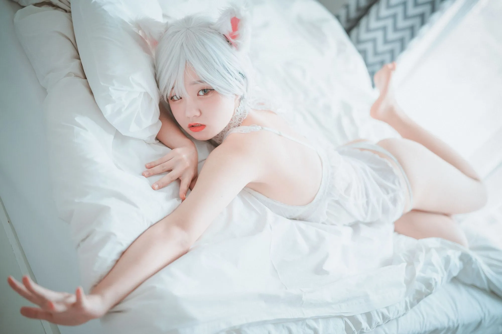 图片[2]-No.037-[DJAWA] Schwarz und Weiß Katzenmädchen [66P]-coswz-cos王者