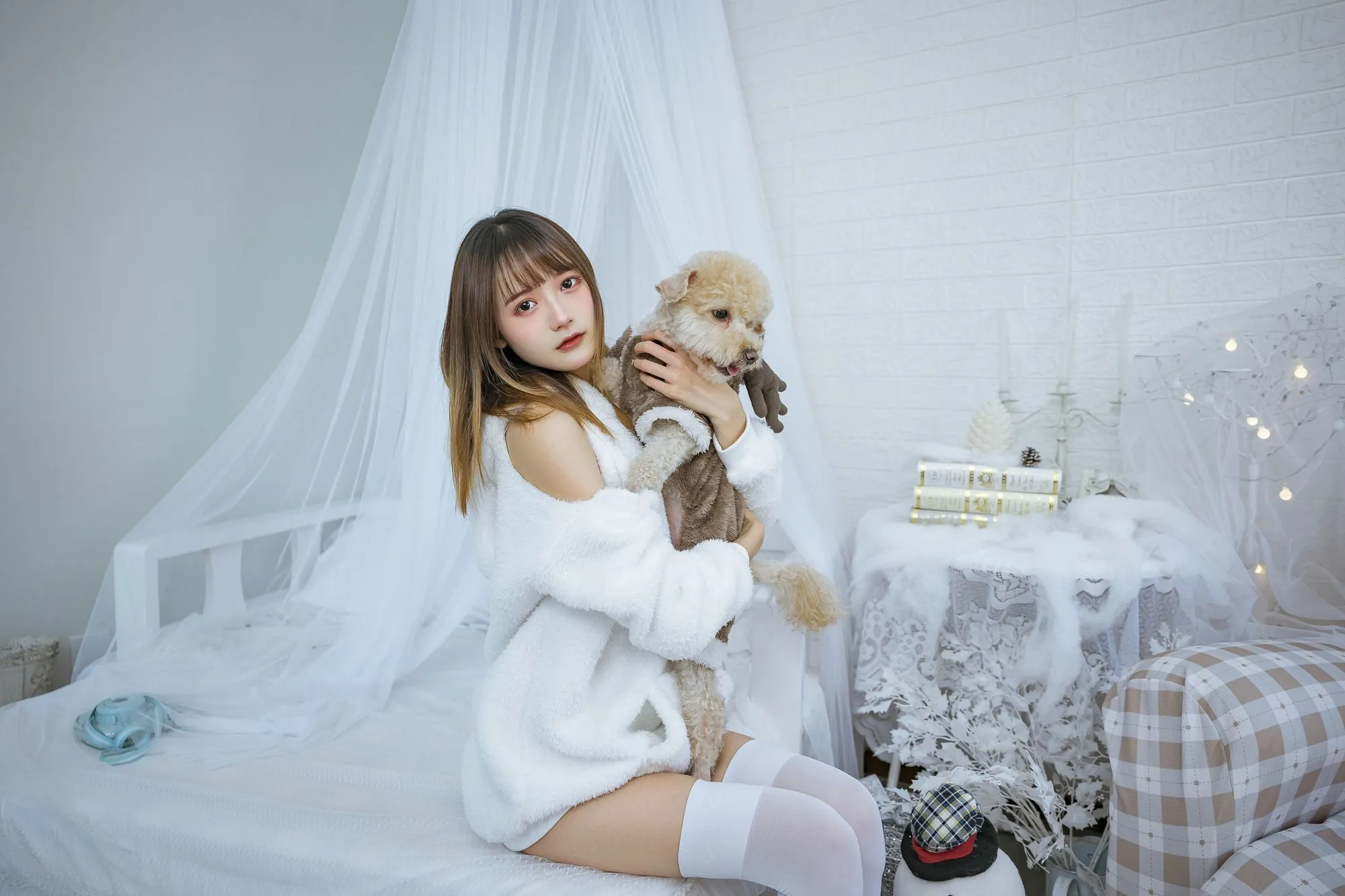 图片[2]-No.113 – 温馨少女与宠物们 [23P]-coswz-cos王者