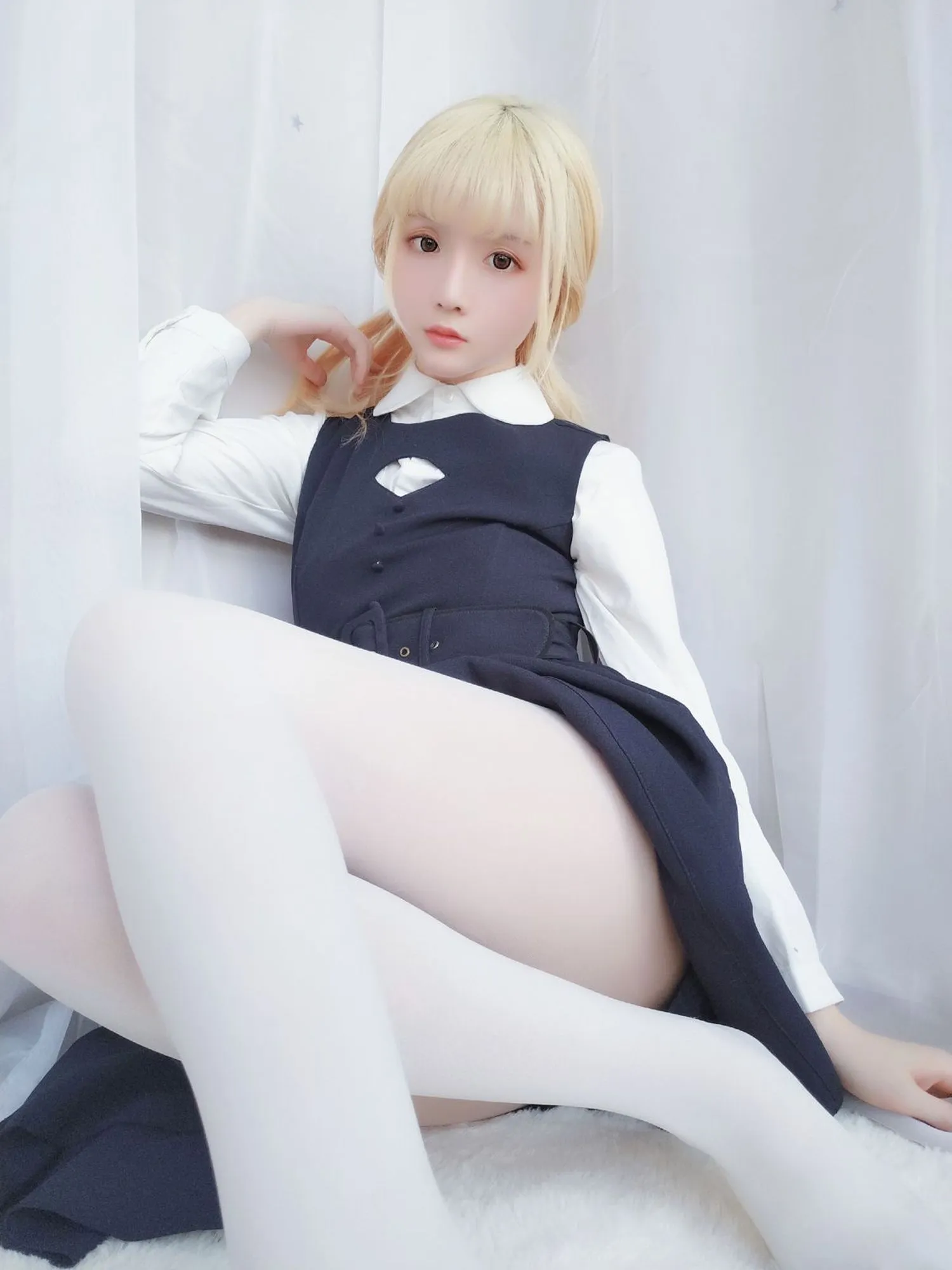 图片[2]-No.006-假日快乐包 – 嫌弃脸大小姐 [24P]-coswz-cos王者