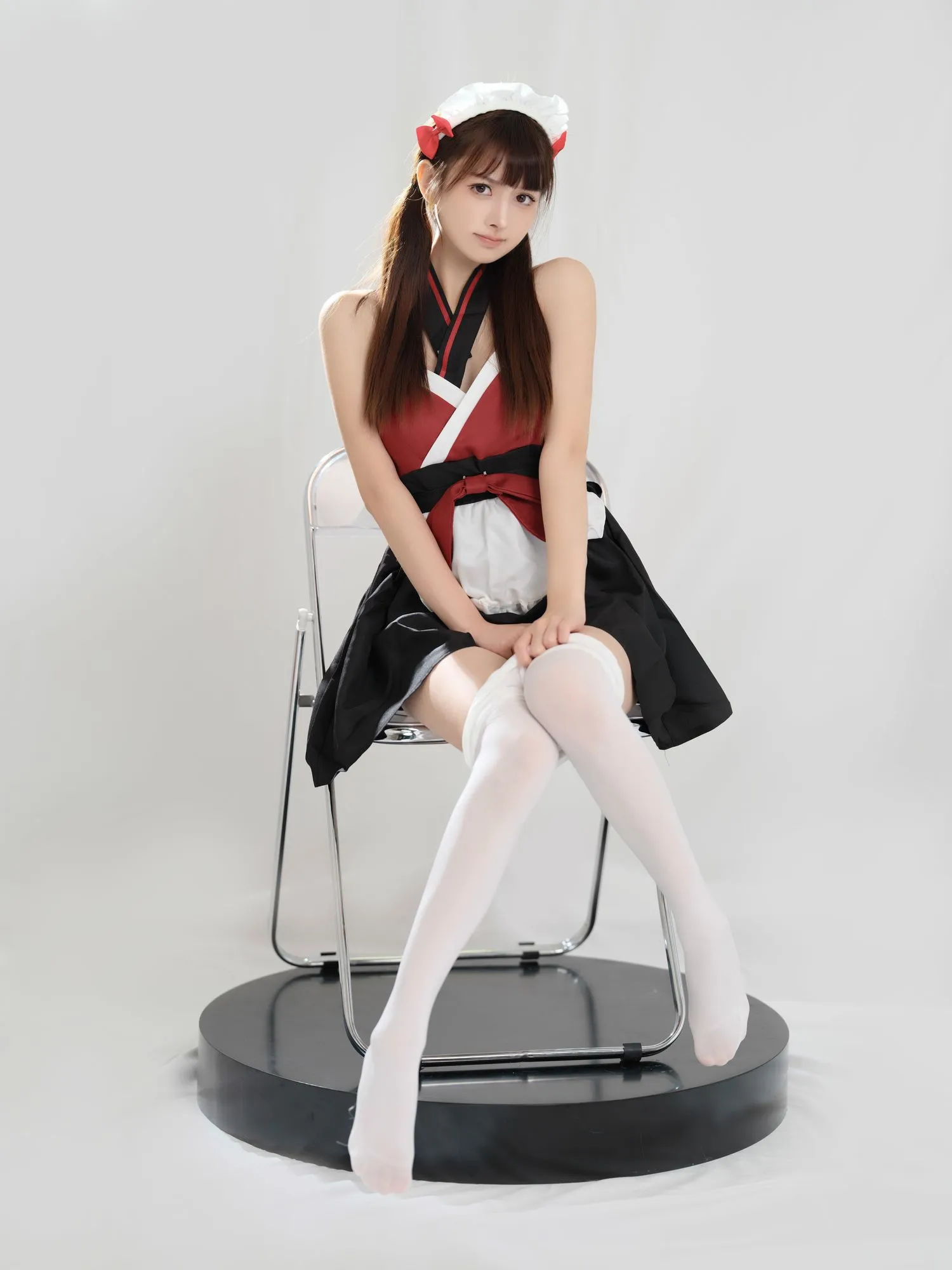 No.006-红衣小女仆 [25P]-图妖社
