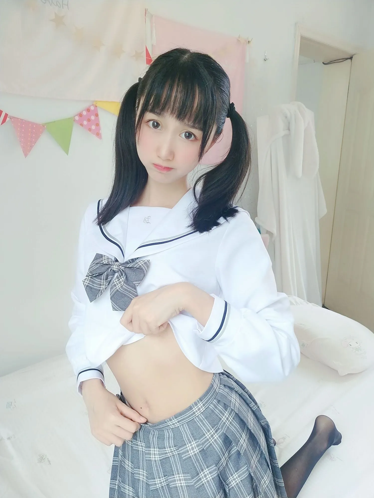 图片[2]-No.042-灰格子jk [21P 1V]-coswz-cos王者