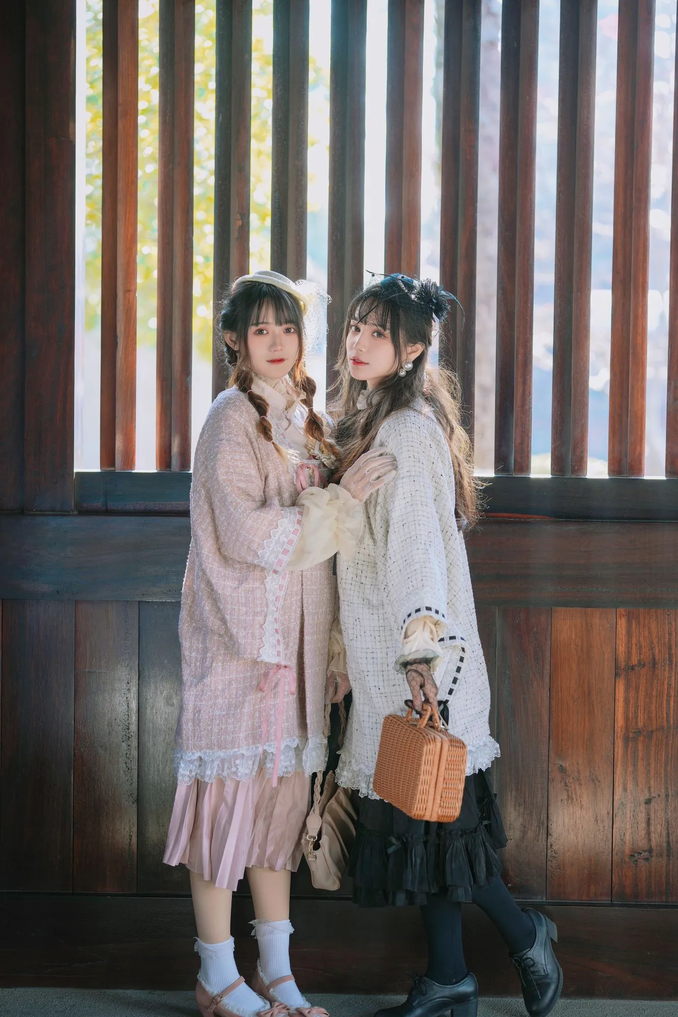 No.134 – 西洋姐妹花 (&贰加六) [34P]-图妖社