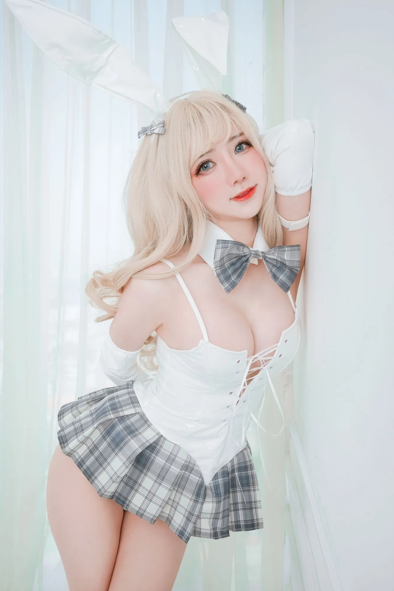 No.052 – Easter Bunny Shiro [20P]-图妖社