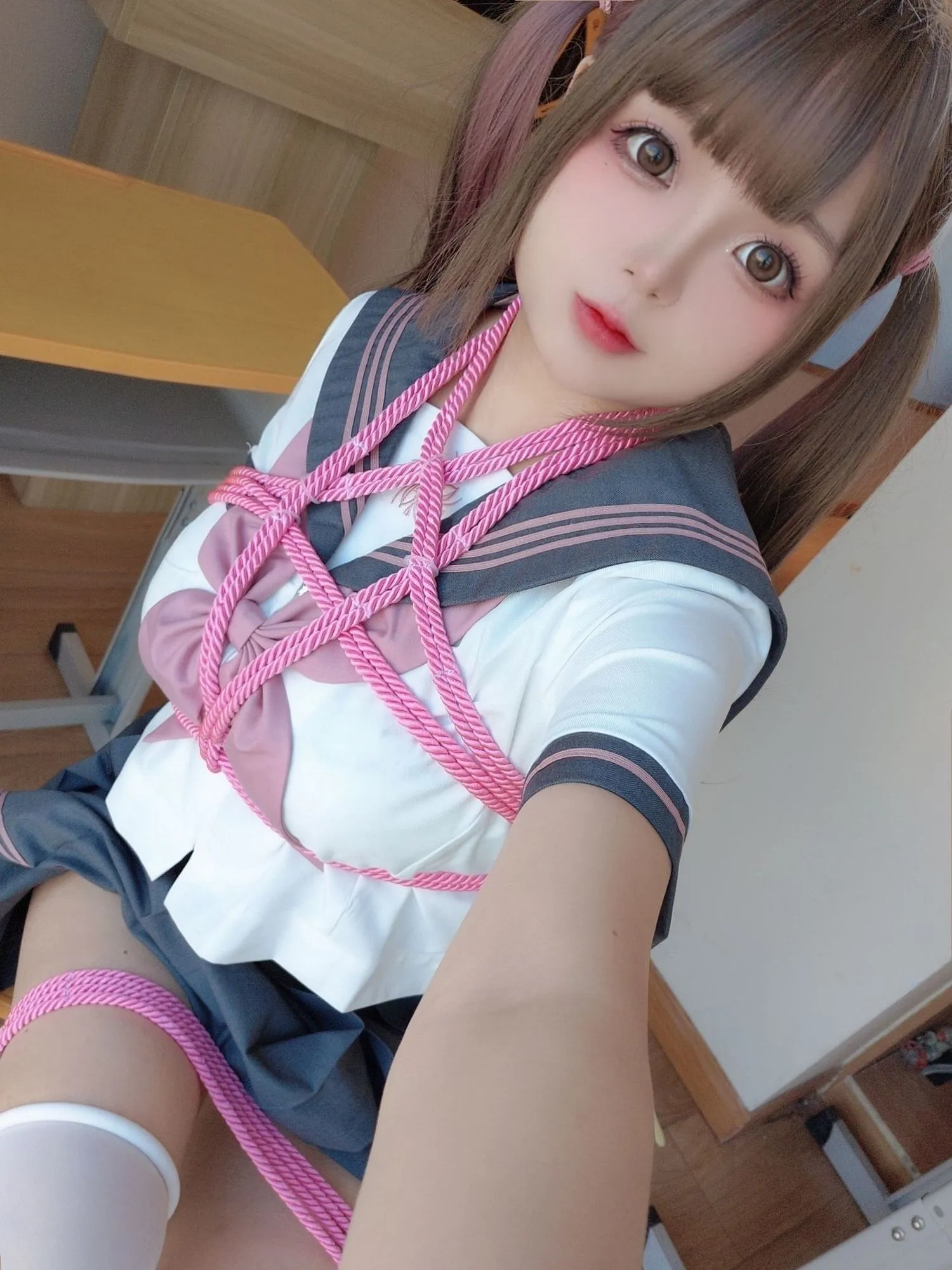 图片[5]-No.139 – 课桌 捆绑 [91P 3V]-coswz-cos王者