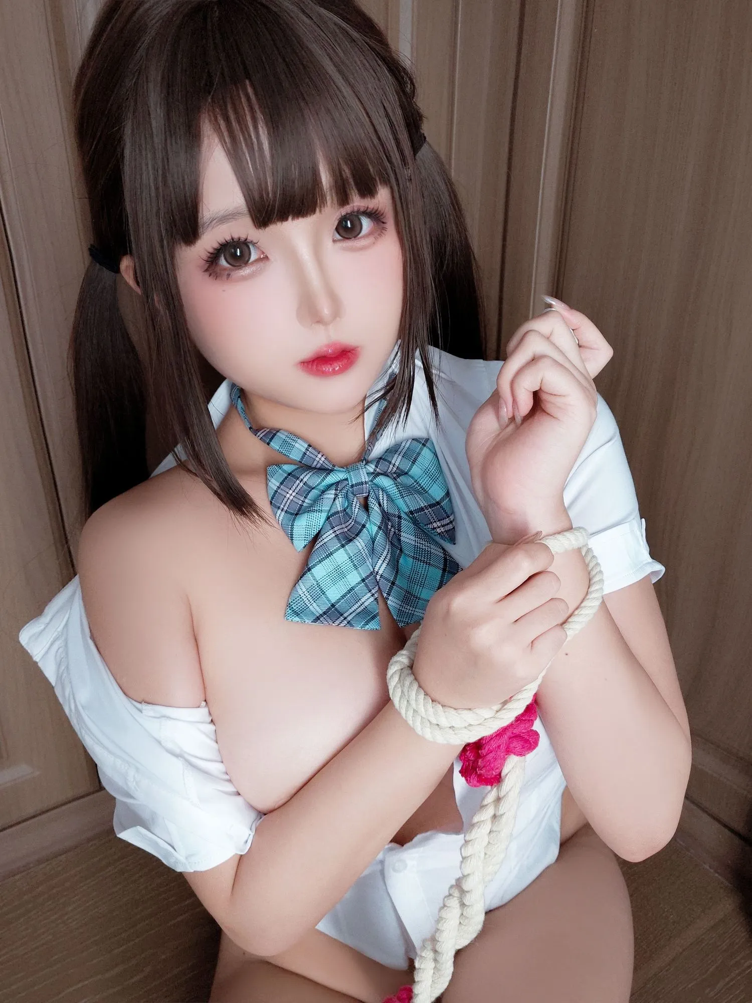 图片[2]-No.165 – 更衣室 [90P]-coswz-cos王者
