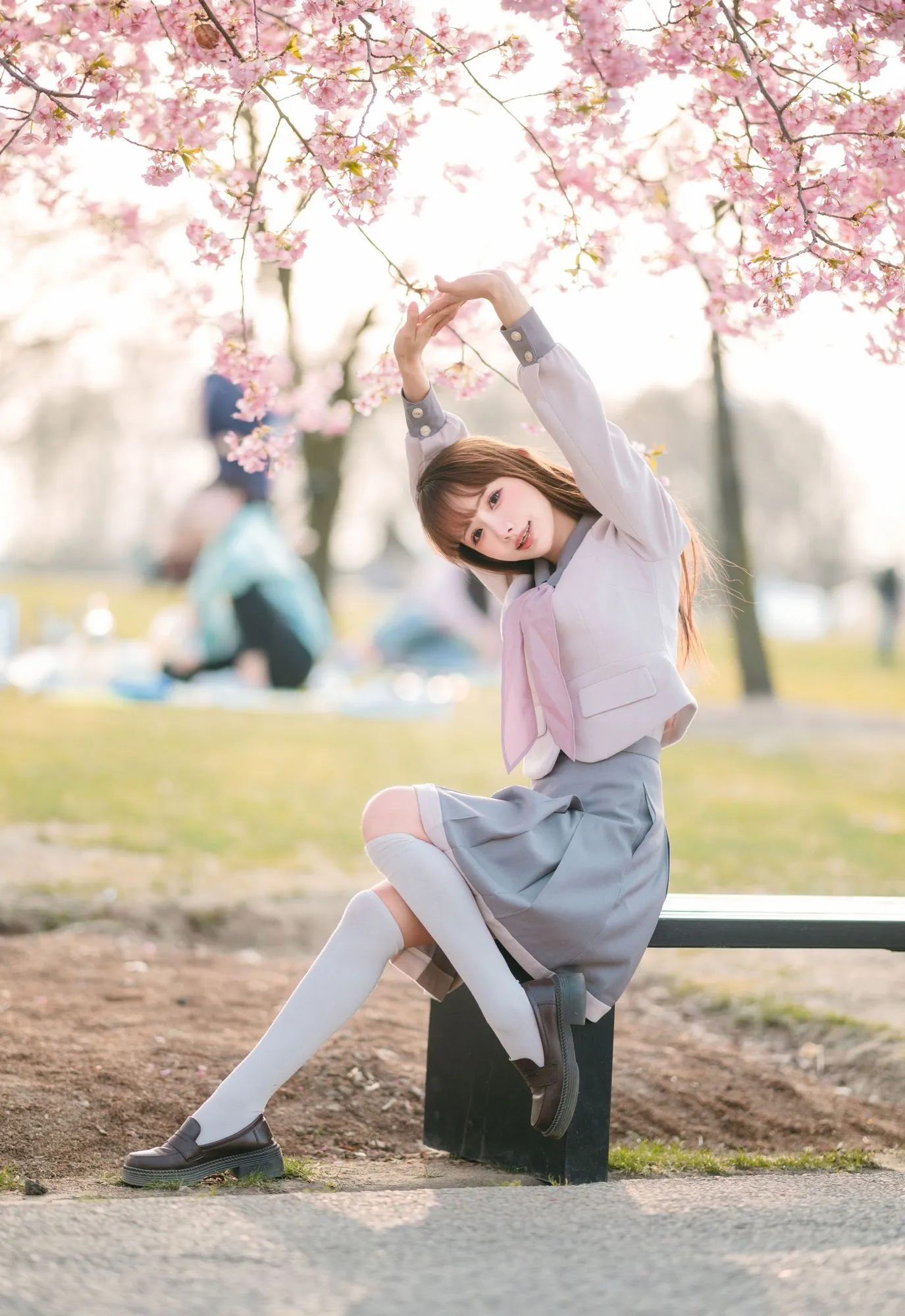 图片[2]-No.093 – 「紫氯氯」樱花下的JK少女 [18P]-coswz-cos王者