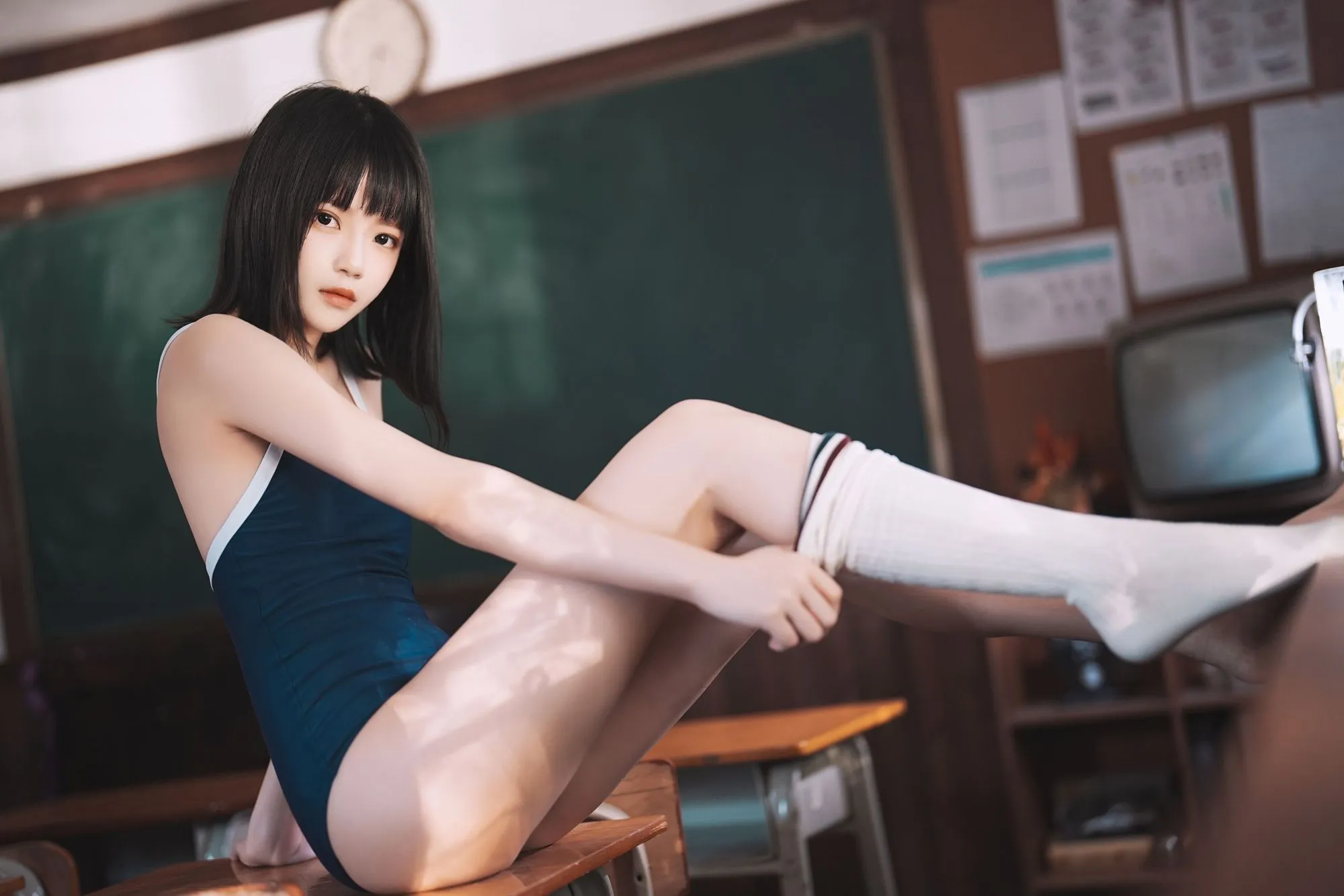 图片[2]-No.250 – 教室死库水 [48P]-coswz-cos王者