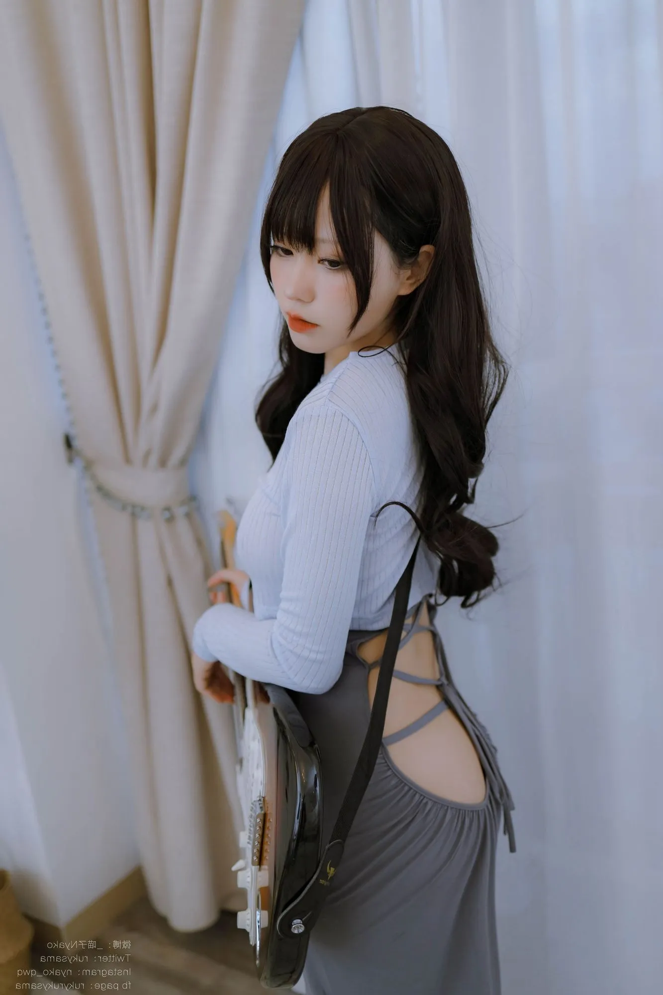 图片[2]-No.072 – 吉他妹妹 [71P]-coswz-cos王者