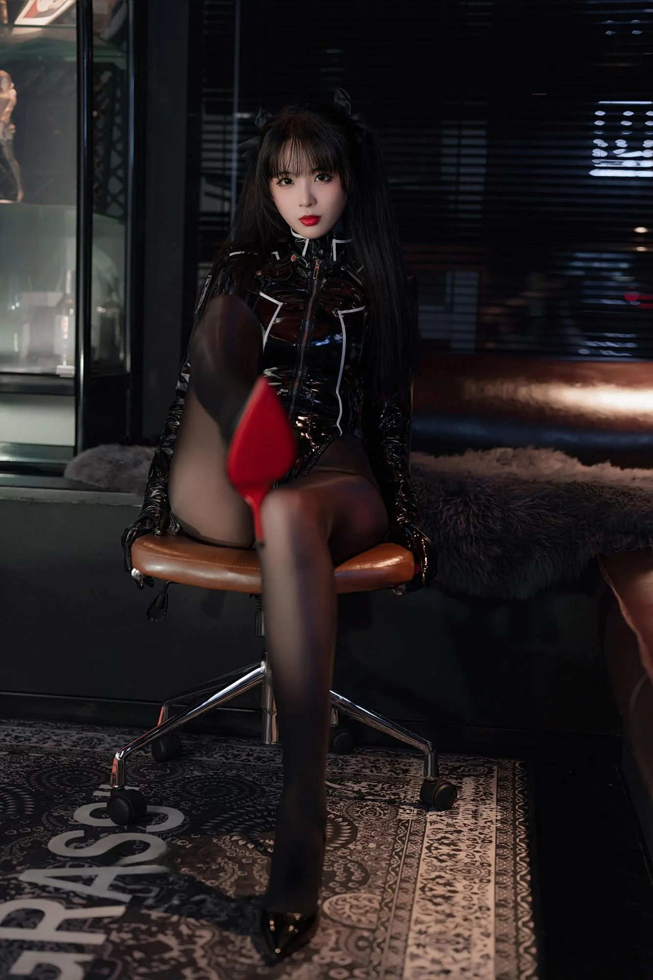 图片[5]-No.074 – 黑丝通讯官 [60P]-coswz-cos王者